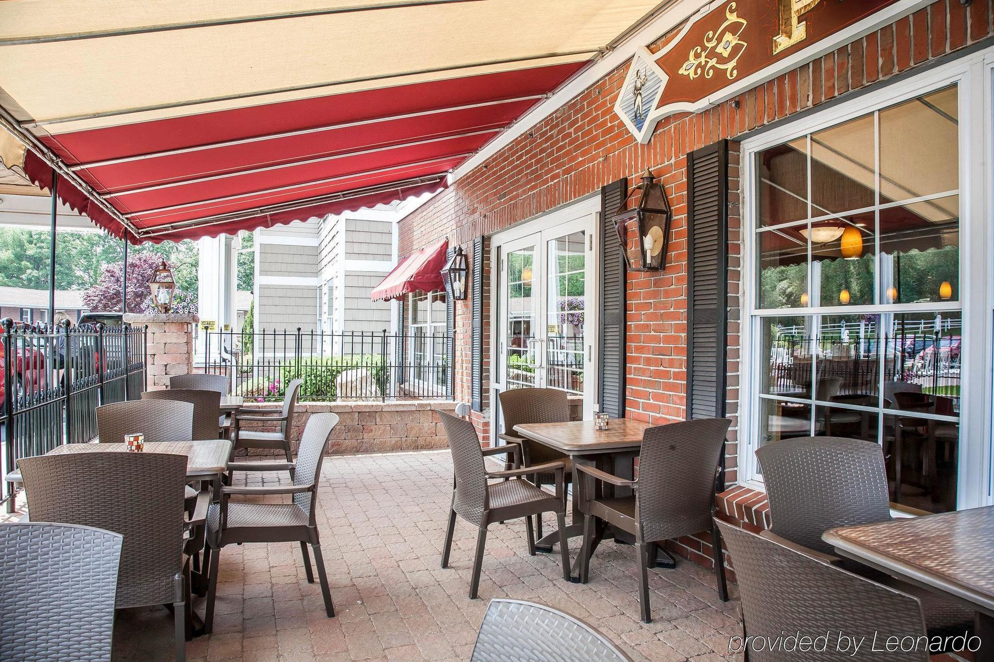 Comfort Inn & Suites Sturbridge-Brimfield Buitenkant foto