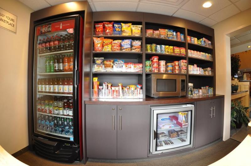 Comfort Inn & Suites Sturbridge-Brimfield Buitenkant foto